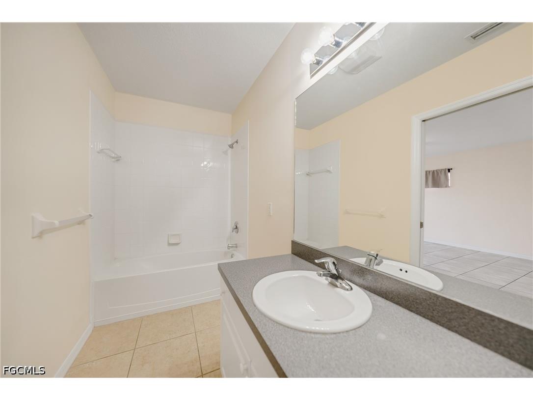 2061 Willow Hammock Circle #105 Punta Gorda FL 33983 2026024440 image27