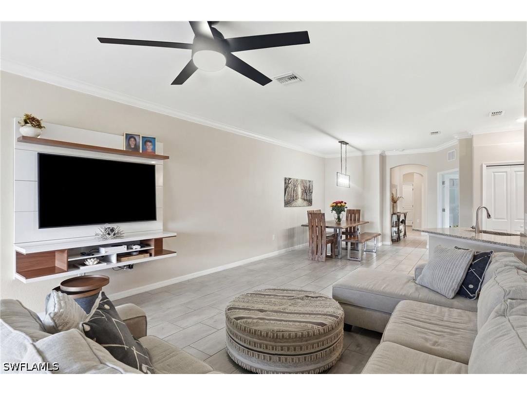 2062 Tamarron Lane Naples FL 34120 226022542 image4