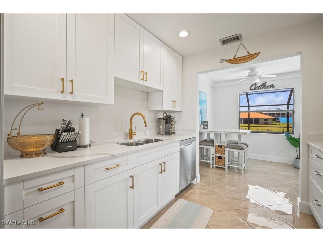 20640 Porthole Court Estero FL 33928 225077463 image9