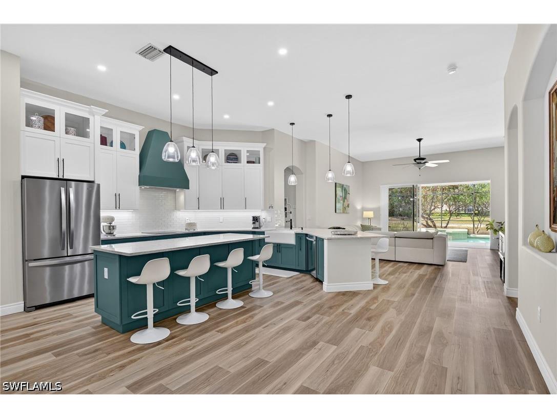 2065 Mandarin Lane Naples FL 34120 226013182 image1