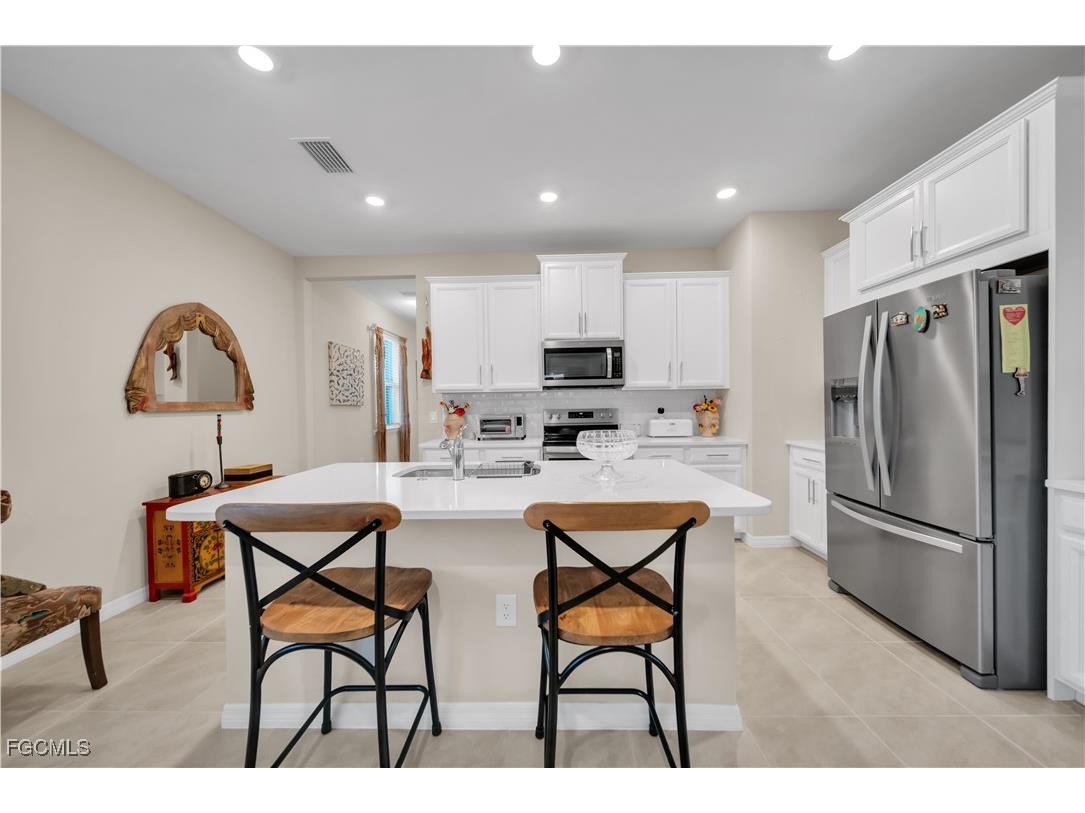 2065 Summersweet Drive Alva FL 33920 2025012017 image3