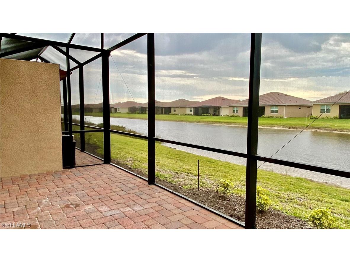 2066 Tamarron Lane Naples FL 34120 223095322 image1