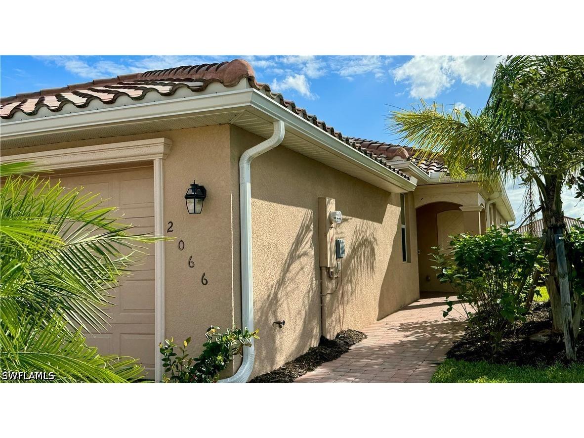 2066 Tamarron Lane Naples FL 34120 226015106 image4