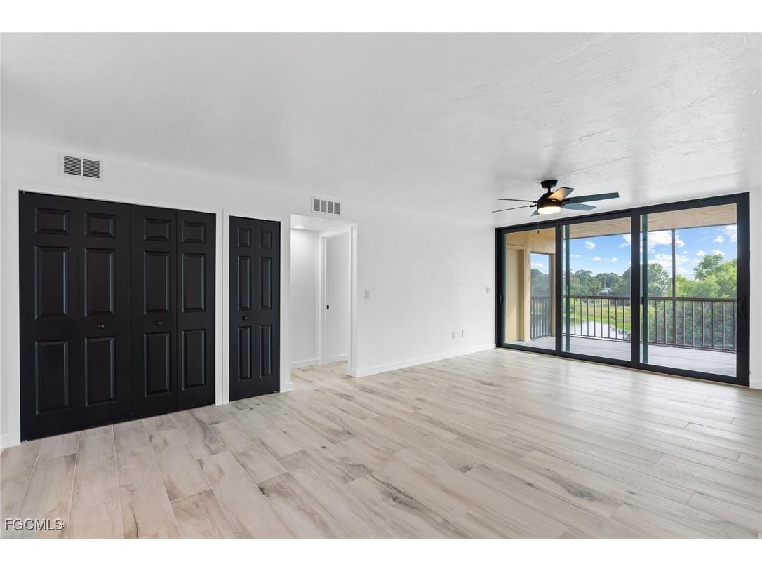 2067 W Lakeview Boulevard #8 North Fort Myers FL 33903 2025016062 image12