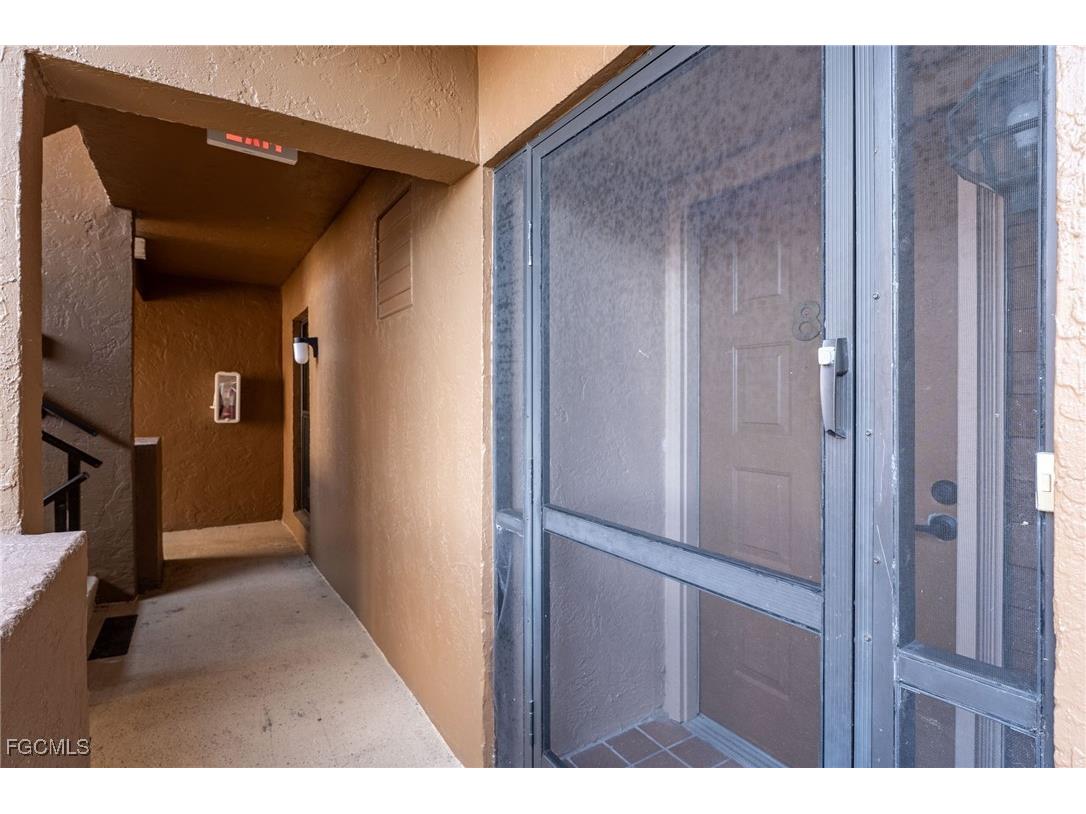 2067 W Lakeview Boulevard #8 North Fort Myers FL 33903 2025016062 image3