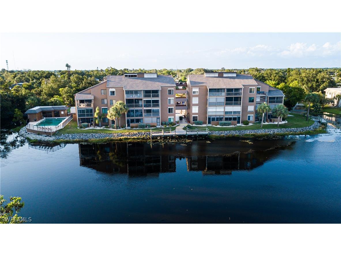 2067 W Lakeview Boulevard #8 North Fort Myers FL 33903 224016713 image1