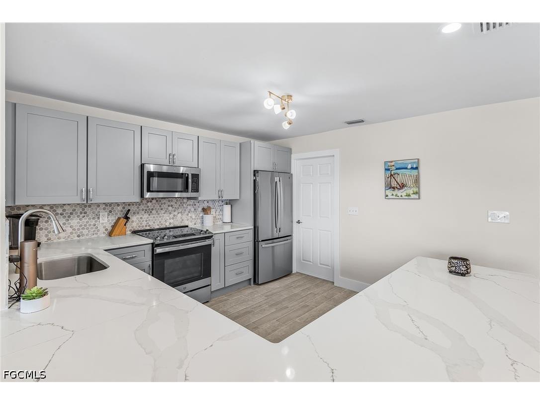 2068 Club House Road North Fort Myers FL 33917 2026026273 image13