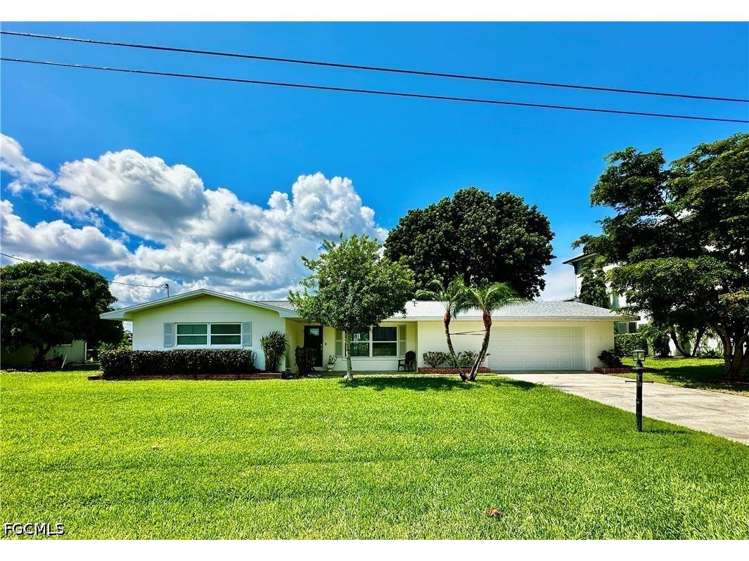 2068 Club House Road North Fort Myers FL 33917 2026026273 image29