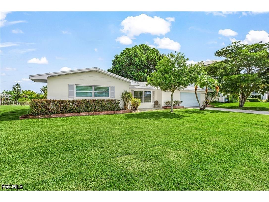 2068 Club House Road North Fort Myers FL 33917 2026026273 image30