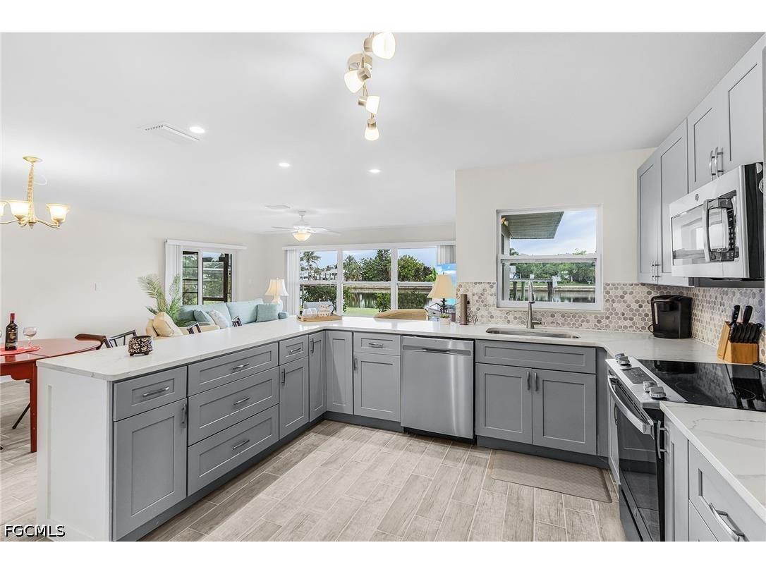 2068 Club House Road North Fort Myers FL 33917 2026026273 image7