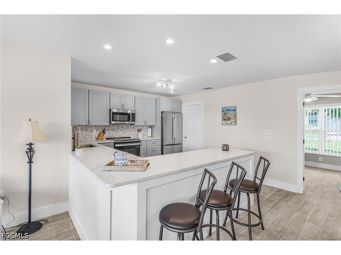 2068 Club House Road North Fort Myers FL 33917 2026026273 image8