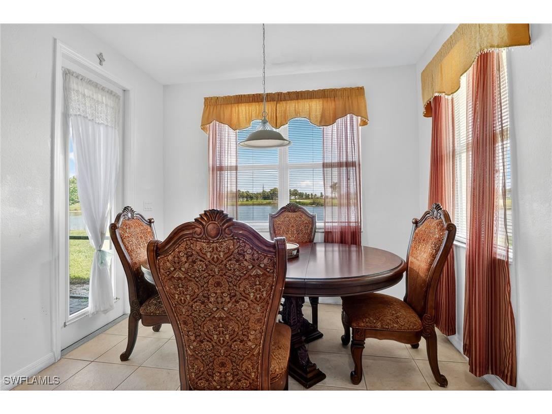 2068 Par Drive Naples FL 34120 225068921 image12