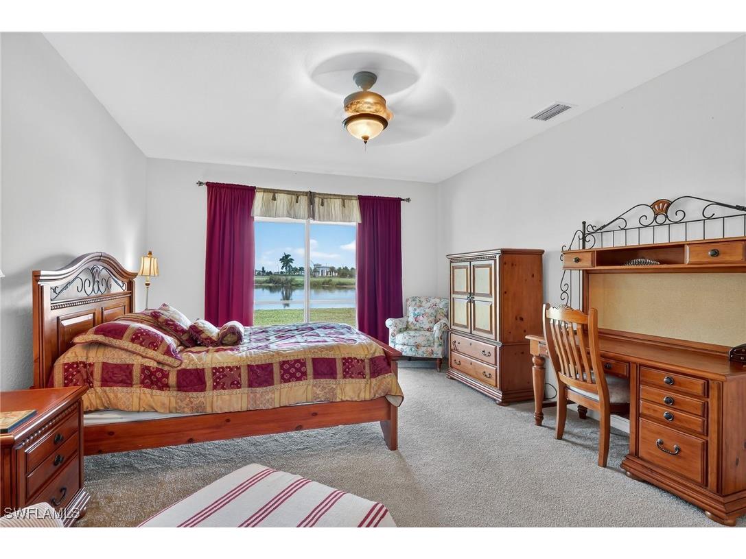 2068 Par Drive Naples FL 34120 225068921 image14