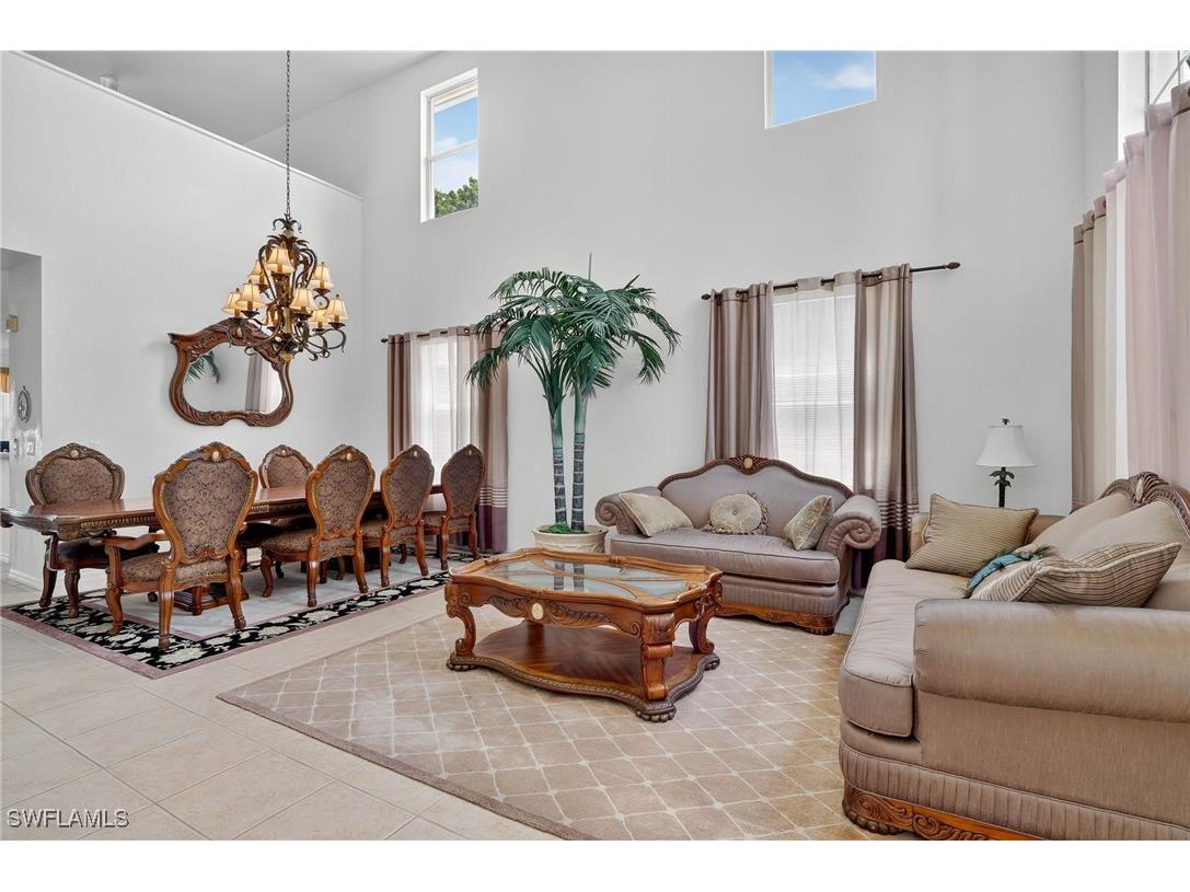 2068 Par Drive Naples FL 34120 225068921 image2