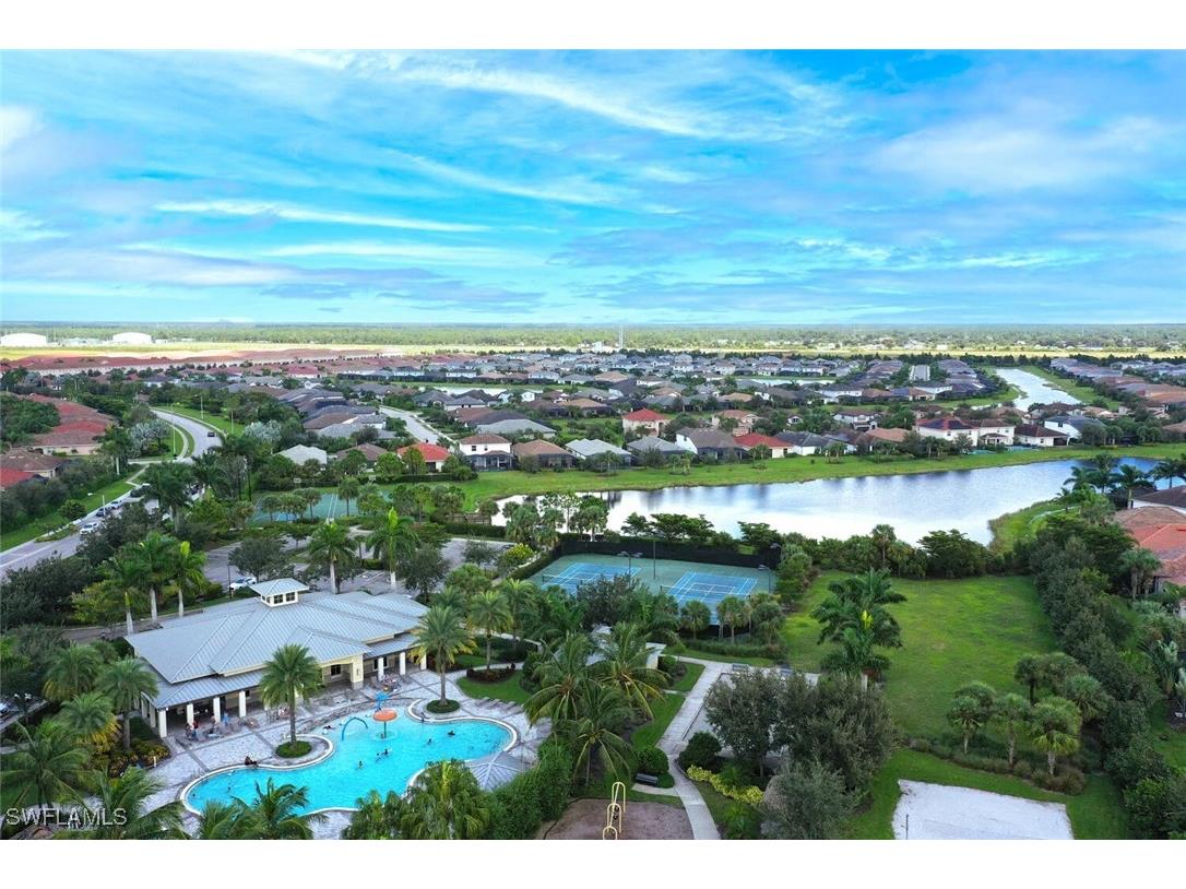 2068 Wellington Street Naples FL 34120 224104203 image1