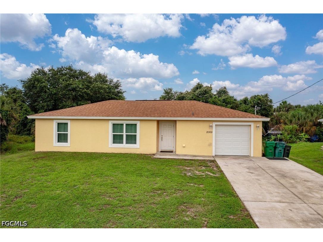 2069 Detroit Drive Labelle FL 33935 2026024003 image2