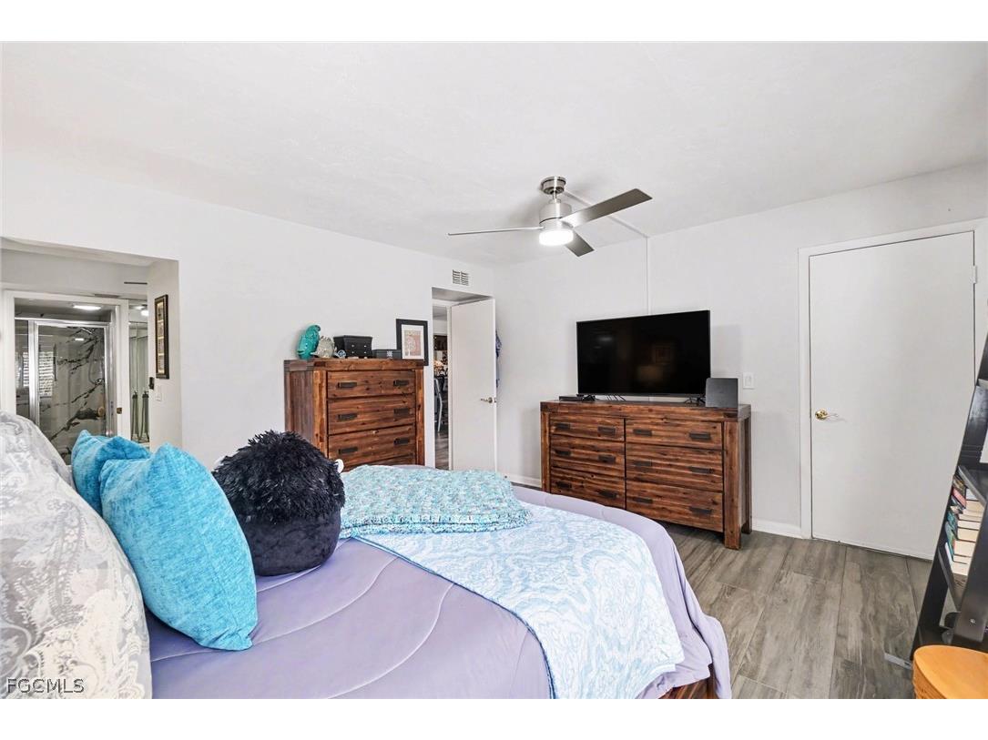2069 W Lakeview Boulevard #5 North Fort Myers FL 33903 2026010352 image15