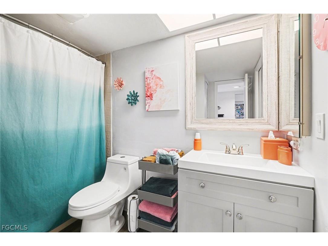 2069 W Lakeview Boulevard #5 North Fort Myers FL 33903 2026010352 image20