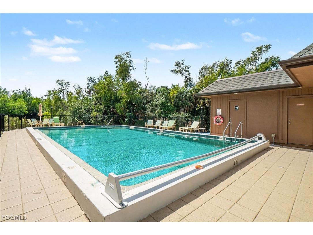 2069 W Lakeview Boulevard #5 North Fort Myers FL 33903 2026010352 image22