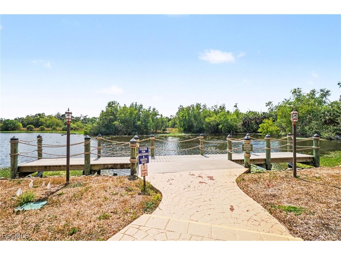 2069 W Lakeview Boulevard #5 North Fort Myers FL 33903 2026010352 image24