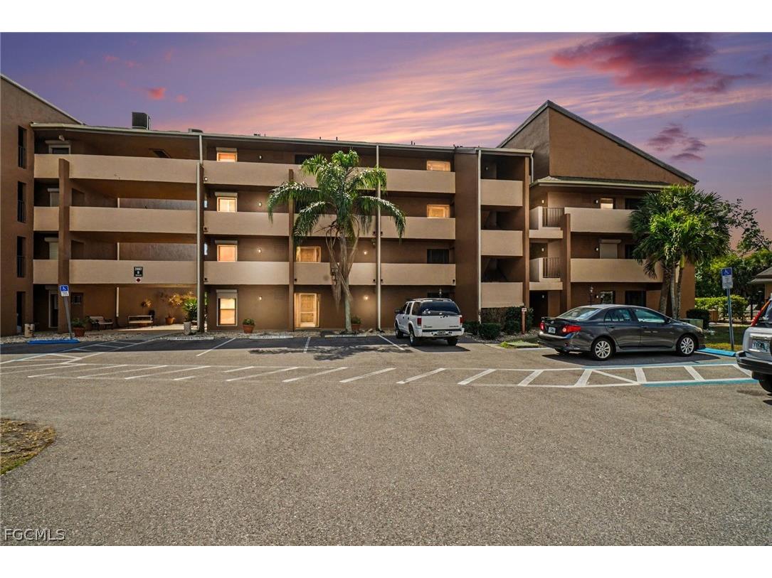 2069 W Lakeview Boulevard #5 North Fort Myers FL 33903 2026010352 image28
