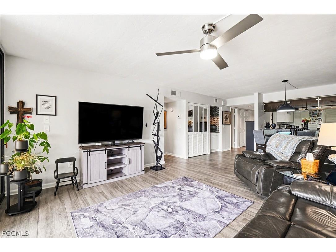 2069 W Lakeview Boulevard #5 North Fort Myers FL 33903 2026010352 image7