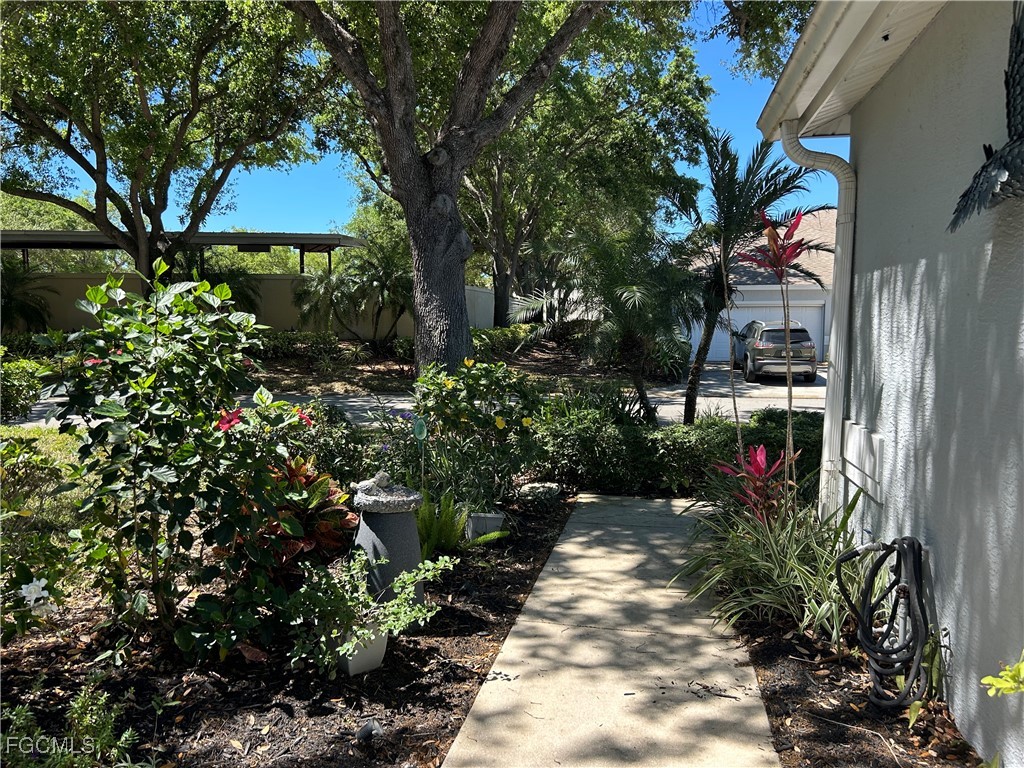 20699 Country Barn Drive Estero FL 33928 2025019444 image4