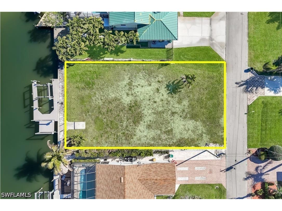 207 6th Street Bonita Springs FL 34134 226023444 image3