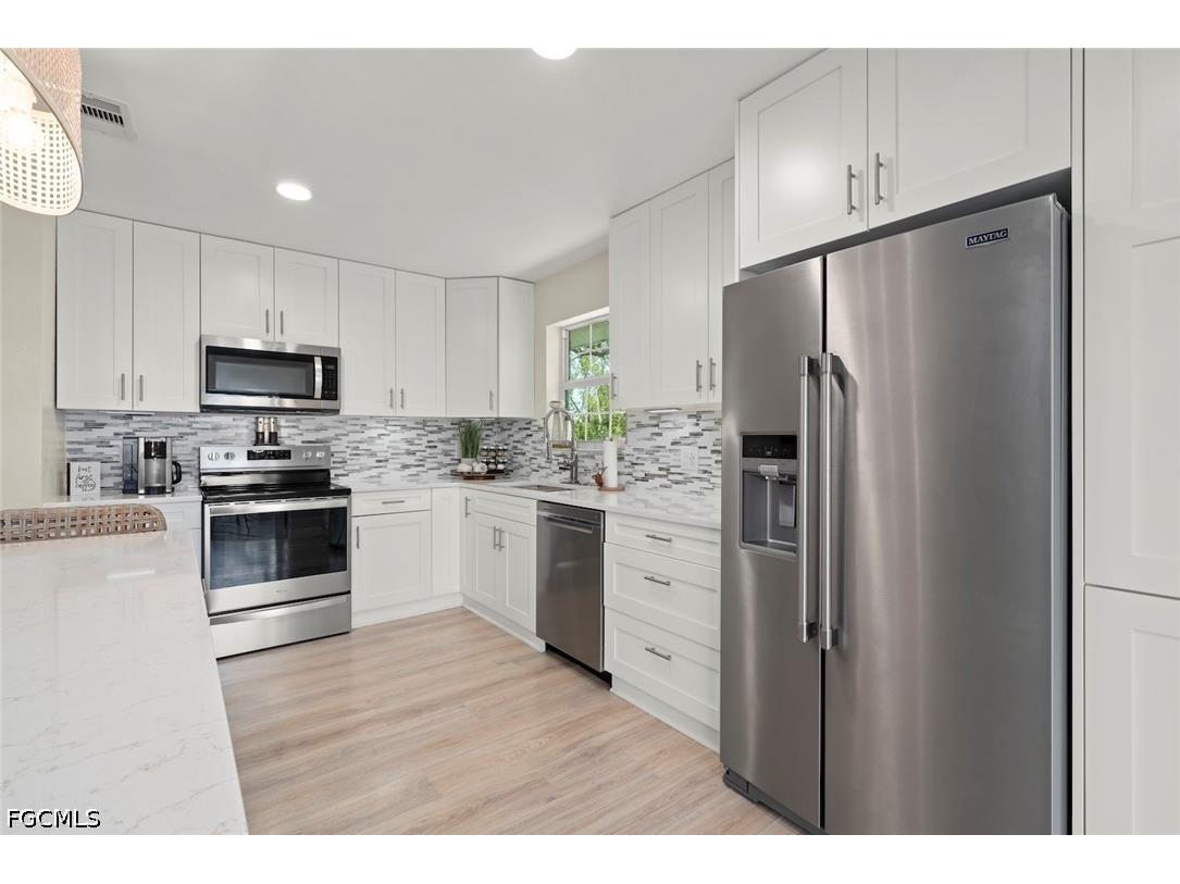 207 Daniel Drive Sanibel FL 33957 2026019271 image7