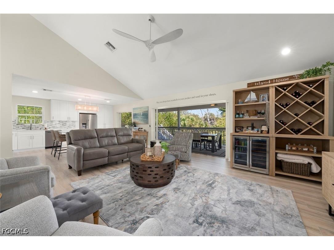 207 Daniel Drive Sanibel FL 33957 2026019271 image9