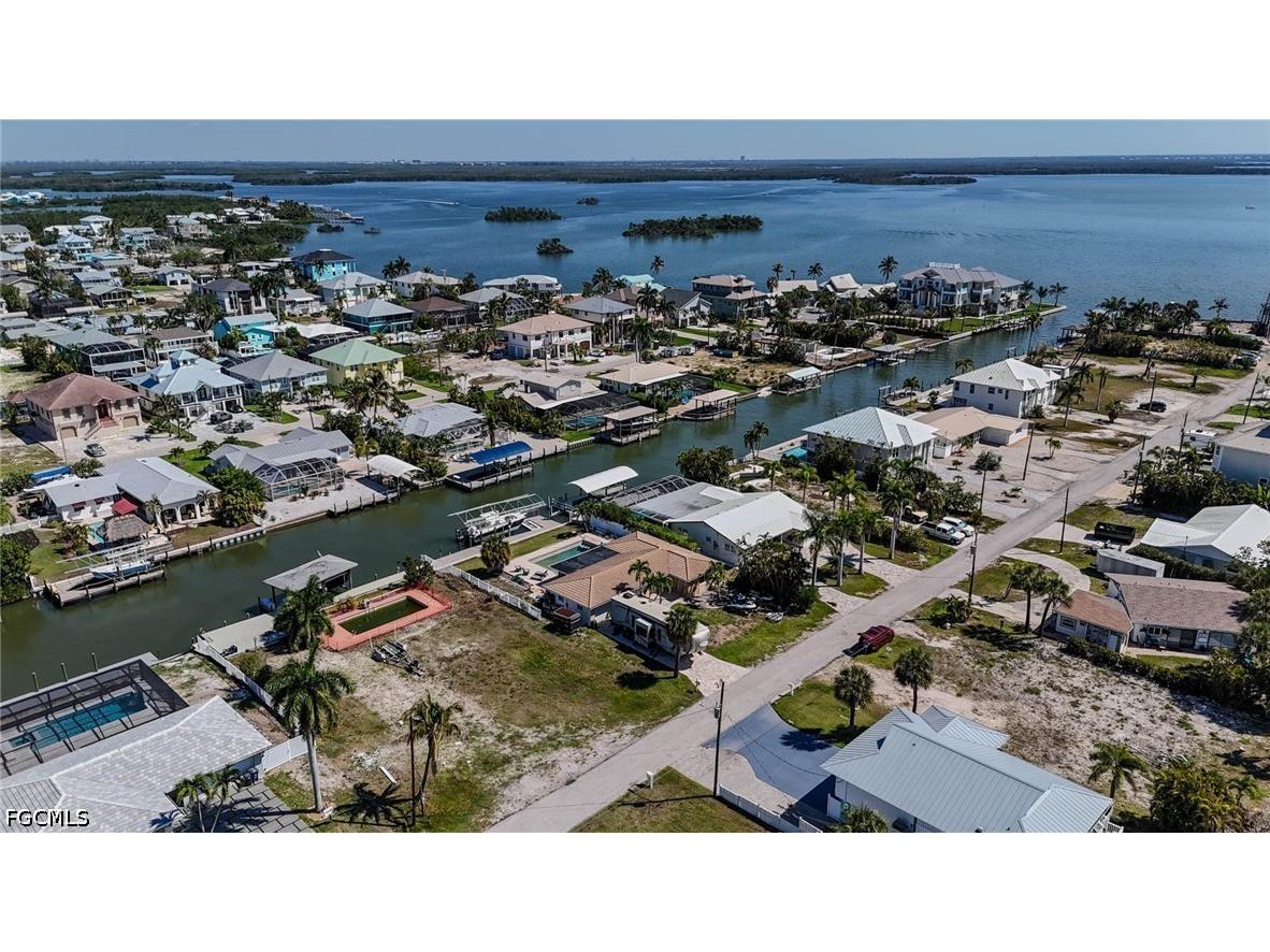 207 Ibis Street Fort Myers Beach FL 33931 2026021256 image18
