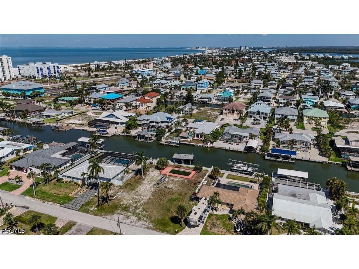 207 Ibis Street Fort Myers Beach FL 33931 2026021256 image8
