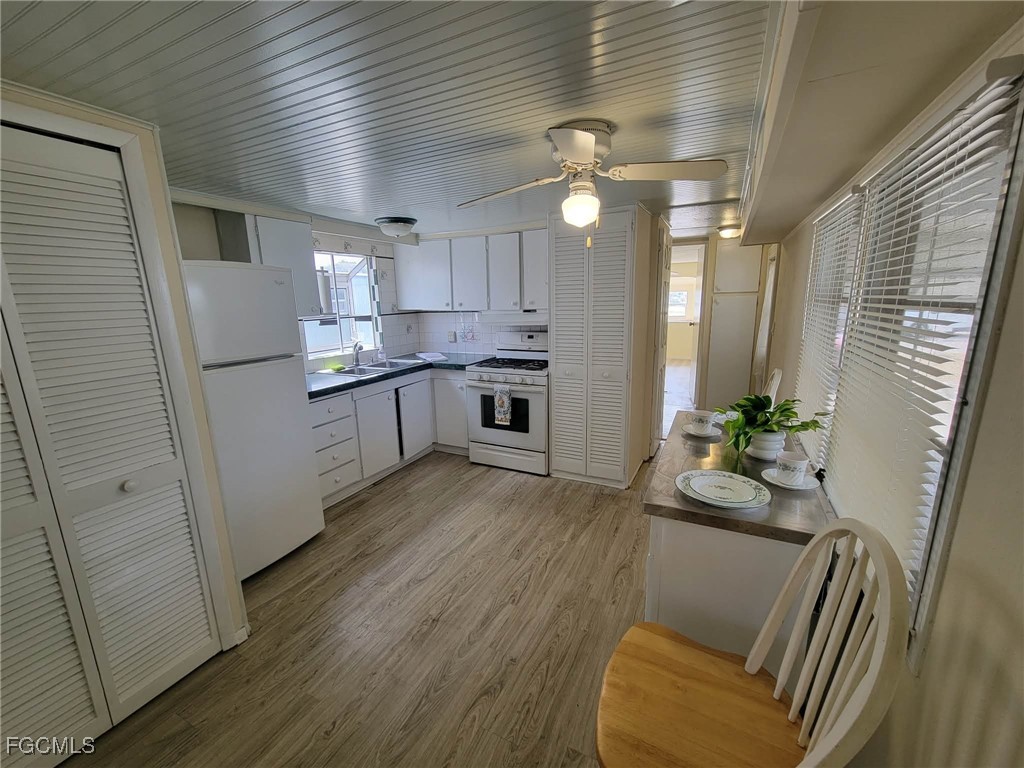 207 Lantern Lane North Fort Myers FL 33917 2026004654 image10