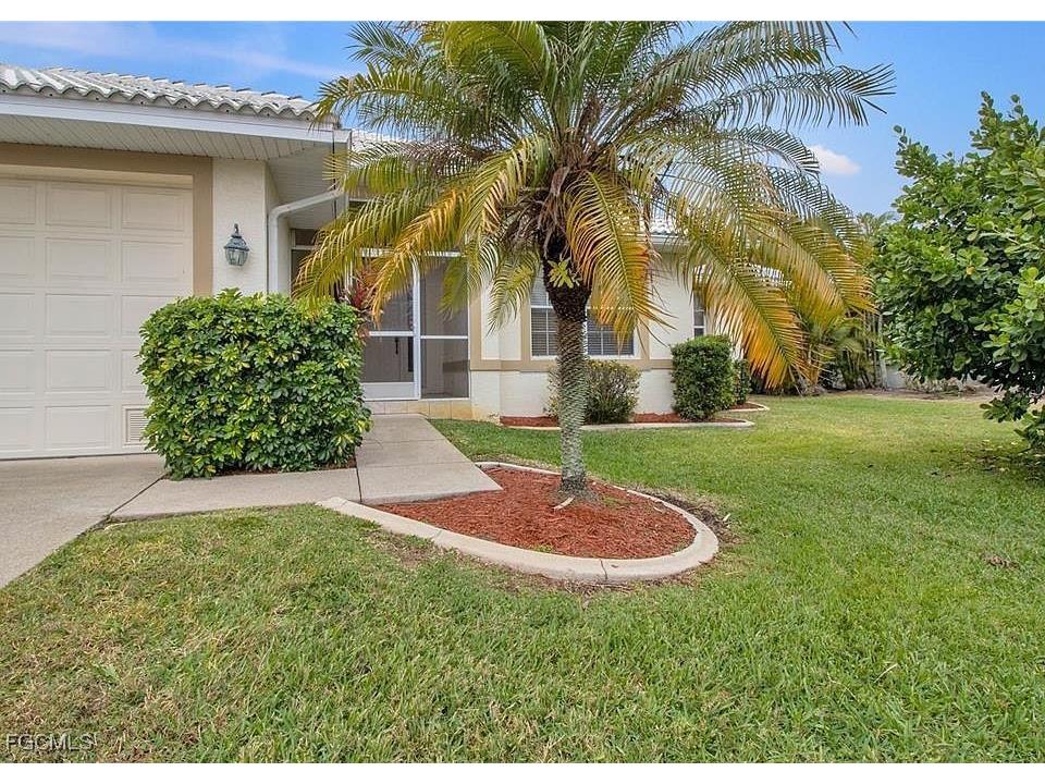 207 Lewis Circle Punta Gorda FL 33950 2025008269 image1