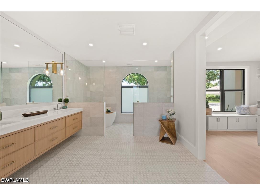 207 Monterey Drive Naples FL 34119 226015370 image19