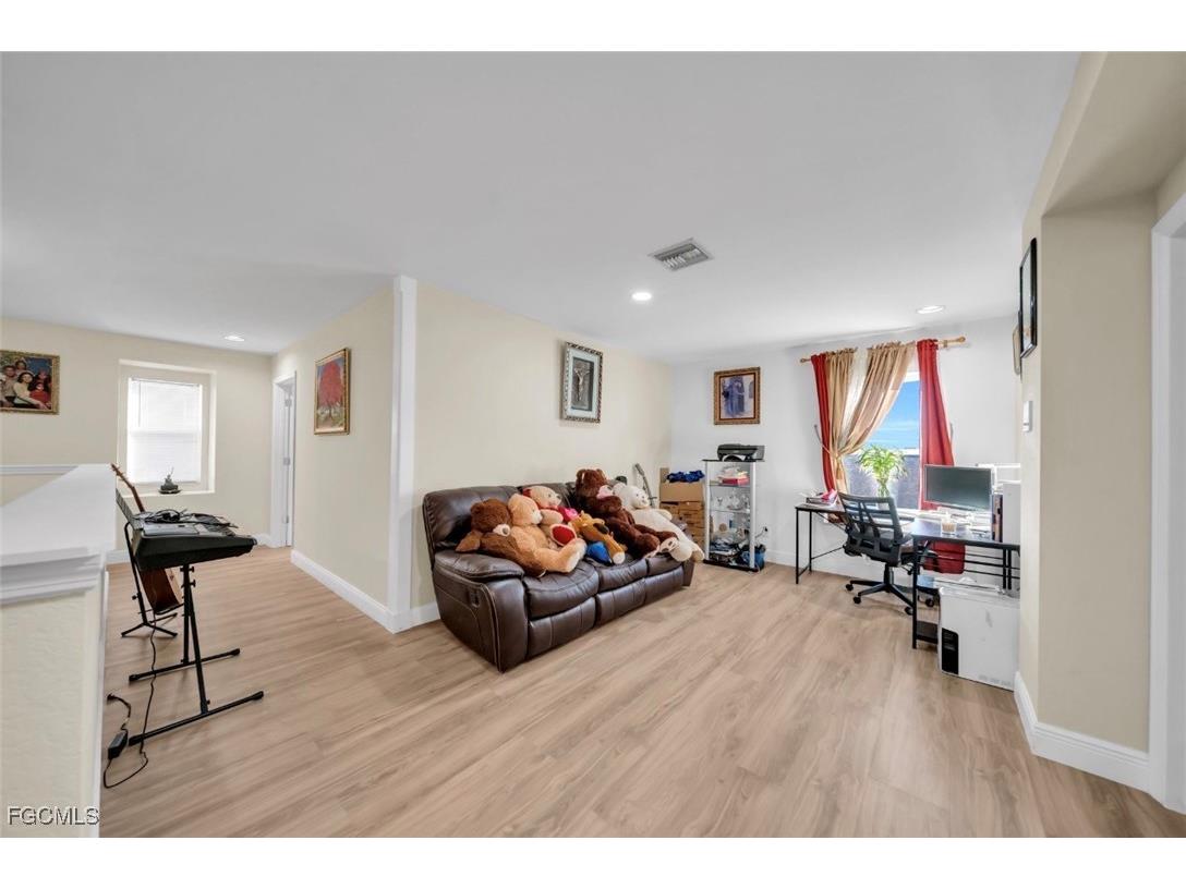 207 NE 24th Terrace Cape Coral FL 33909 2026002087 image15