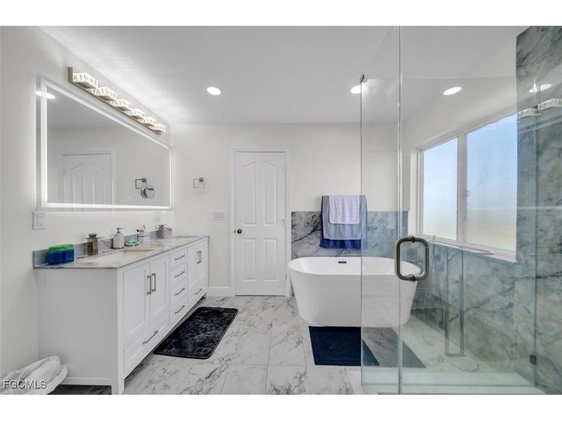 207 NE 24th Terrace Cape Coral FL 33909 2026002087 image22