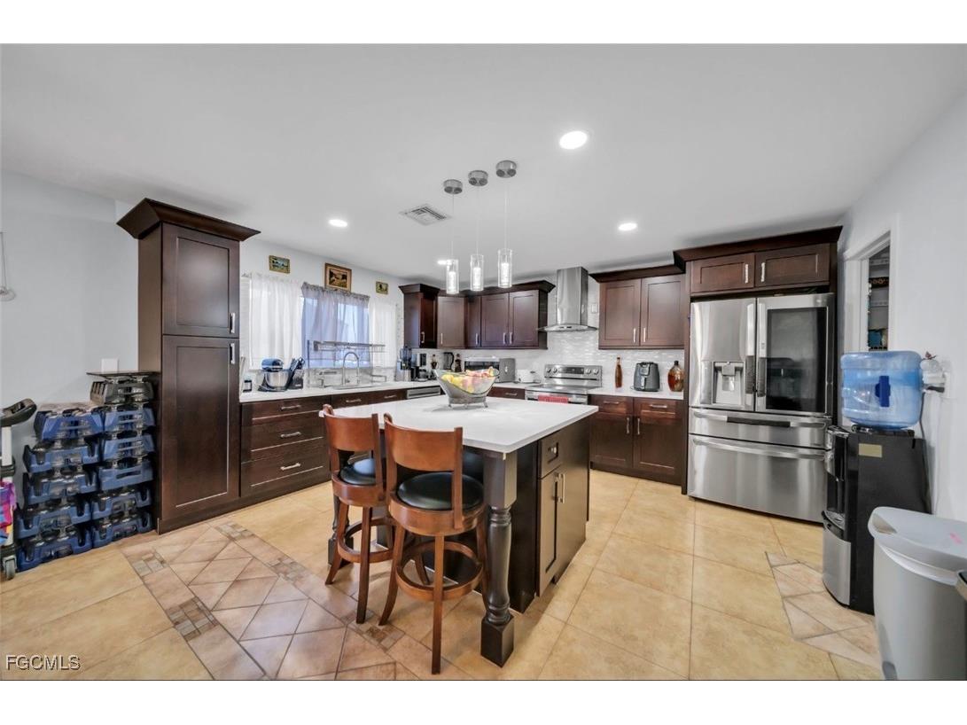 207 NE 24th Terrace Cape Coral FL 33909 2026002087 image6