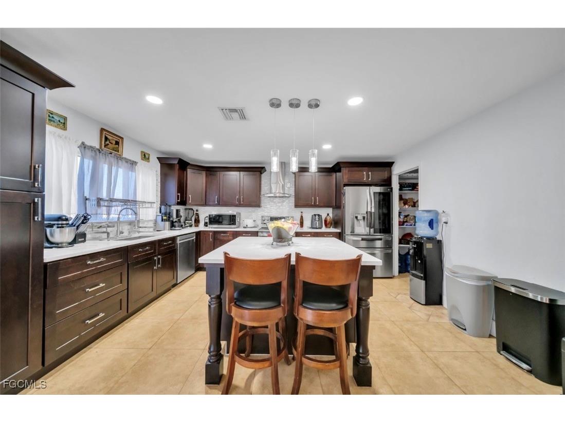 207 NE 24th Terrace Cape Coral FL 33909 2026002087 image7