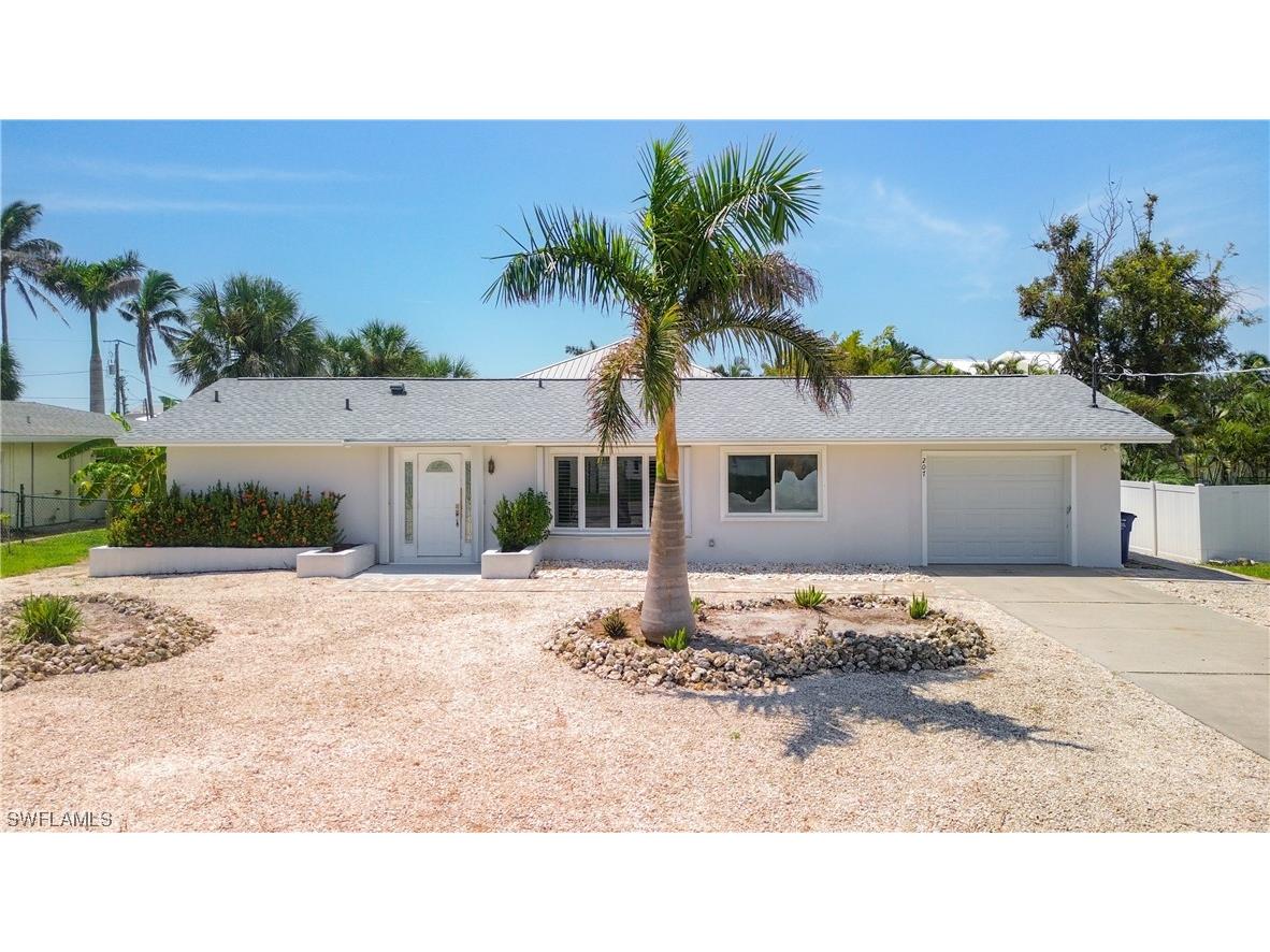 207 Redfish Road Fort Myers Beach FL 33931 224015462 image1