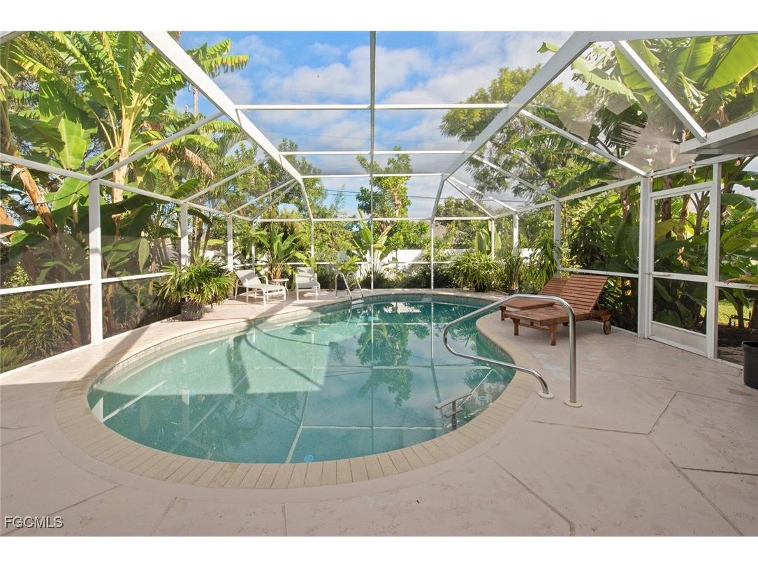 207 SE 43rd Lane Cape Coral FL 33904 2025018294 image16