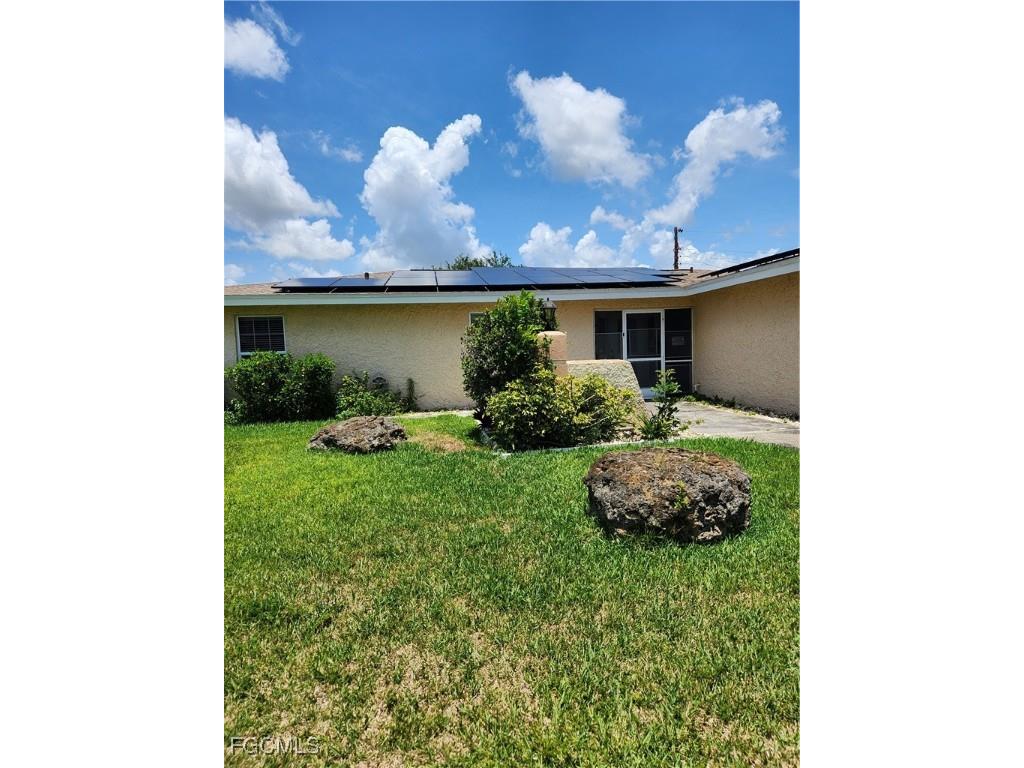 207 SE 47th Terrace Cape Coral FL 33904 2025016868 image1