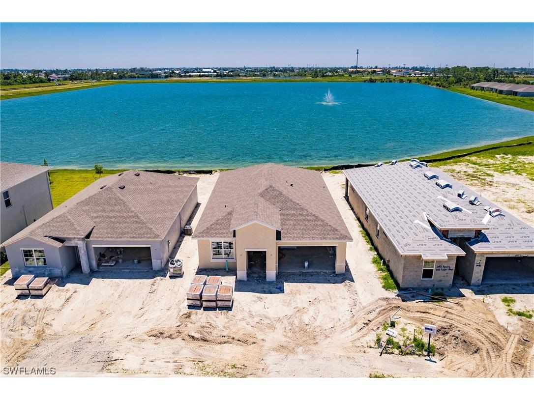 207 Spring Hill Lake Loop Cape Coral FL 33993 223045884 image1