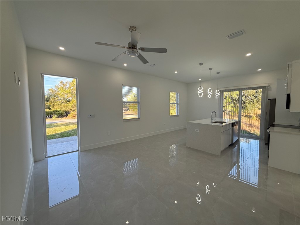 207 W 15th Street Lehigh Acres FL 33972 2025025837 image6