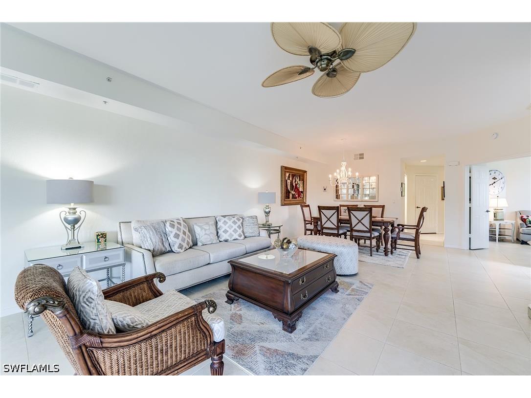 2070 Aberdeen Lane #101 Naples FL 34109 226019217 image12