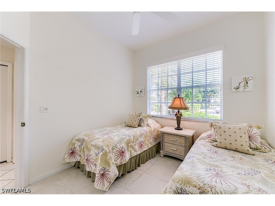 2070 Aberdeen Lane #101 Naples FL 34109 226019217 image28