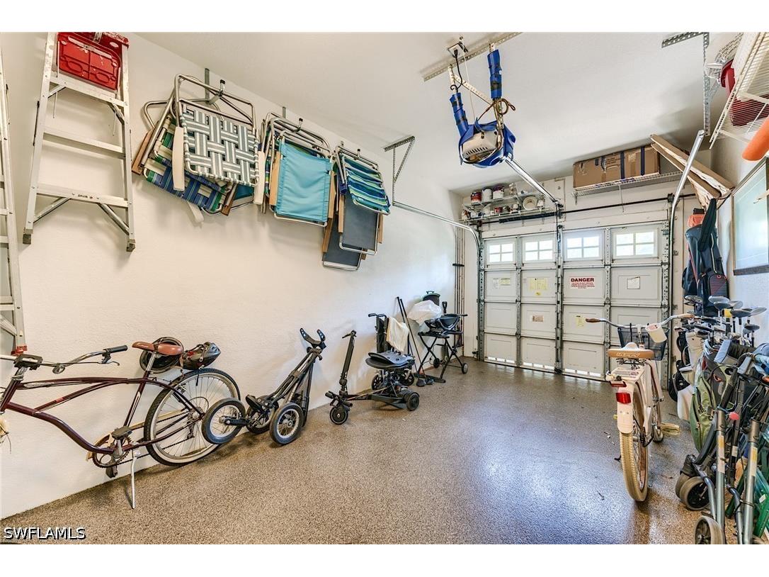 2070 Aberdeen Lane #101 Naples FL 34109 226019217 image32