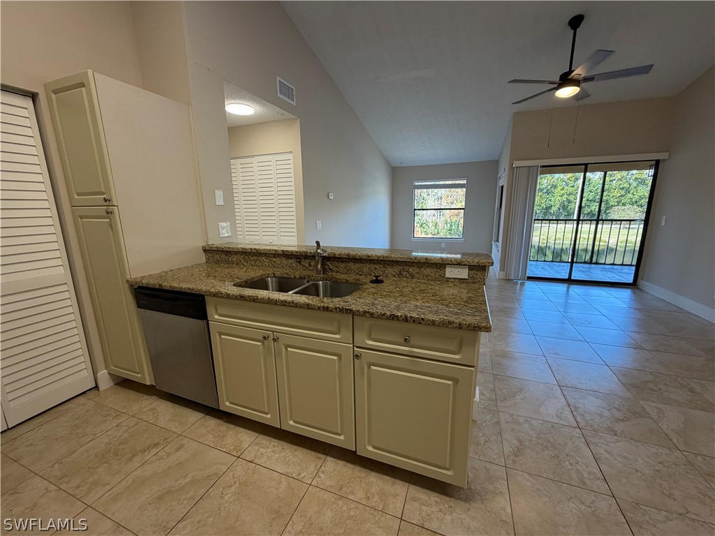 2070 Arbour Walk Circle #3224 Naples FL 34109 226006690 image11