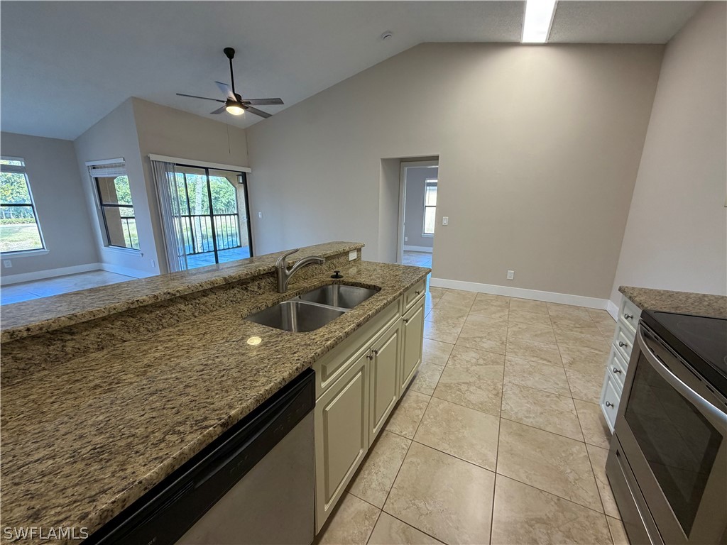 2070 Arbour Walk Circle #3224 Naples FL 34109 226006690 image12