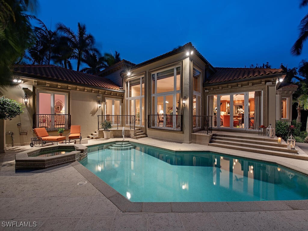 2070 Gordon Drive Naples FL 34102 225003256 image1